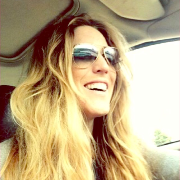 Meet your Posher, Lexi - Picture 1 of 1